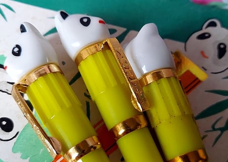 チャイナ製🇨🇳パンダの万年筆 イエロー