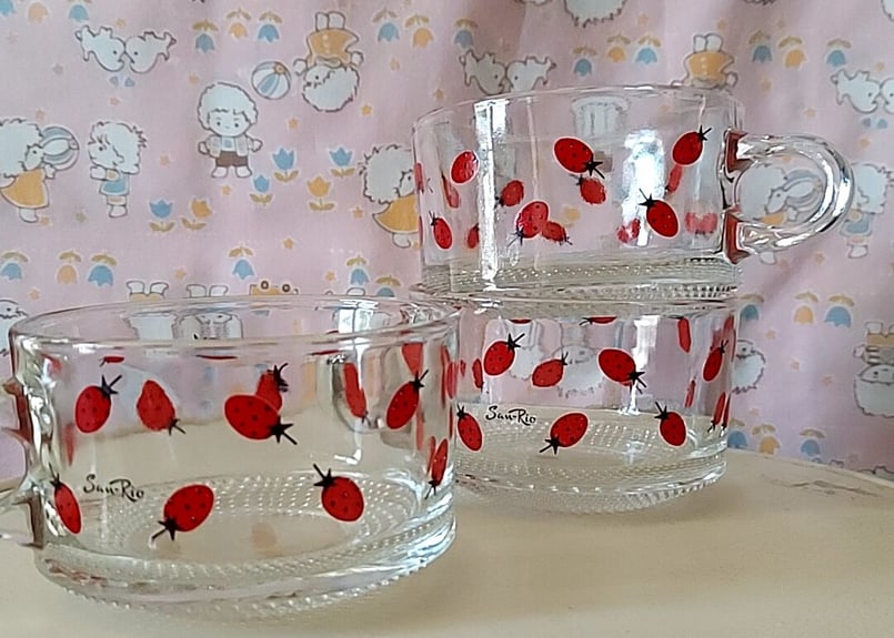 sanrio・ストロベリーファンタジア、ガラスカップ | あんちーくKIDAN STORE