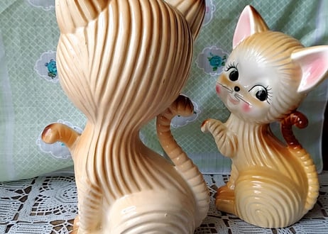 クロワッサンみたいな手招き猫 大