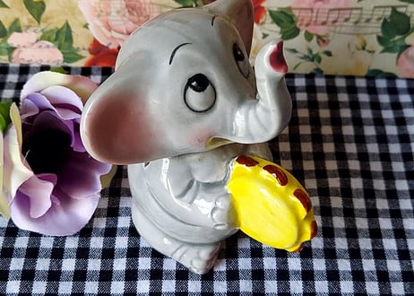 輸出用🐘タンバリンを叩くゾウ🐘