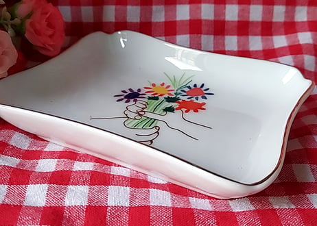 ピカソ💐陶器の花束トレイ