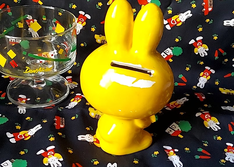 Sanrio・水森亜土🐰うさぎの被り物女の子貯金箱 | あんちーくKIDAN STORE