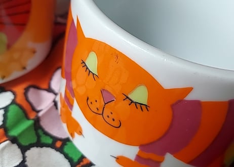 猫のマグカップ