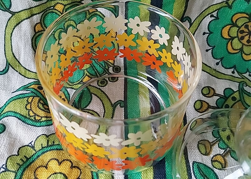 オールド・バカラ 希少型 金彩 蓋物 ゴールド 小物入れ キャンディボックス セラピーキッズカラー折りたたみコンテナ蓋付 グリーン