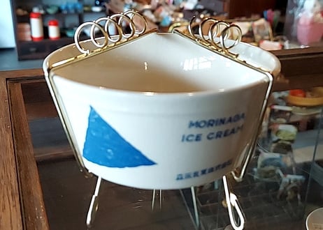 森永アイスクリーム モダン灰皿