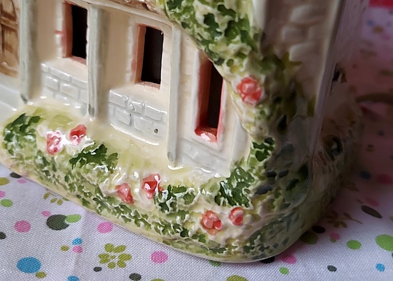 加藤工芸・お家型𖤣𖤥𖠿𖤣𖤥オルゴール付きランプ | あんちーくKIDAN STORE