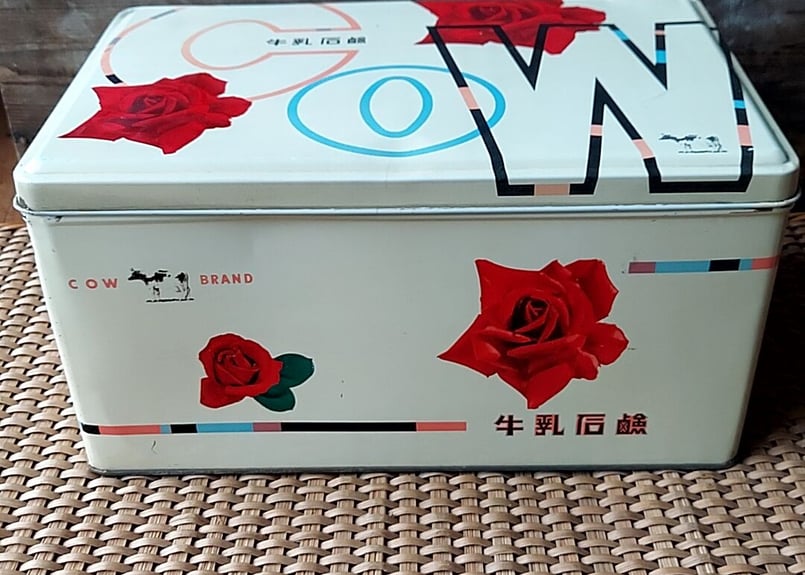 牛乳石鹸✩.*˚蓋付き缶 | あんちーくKIDAN STORE