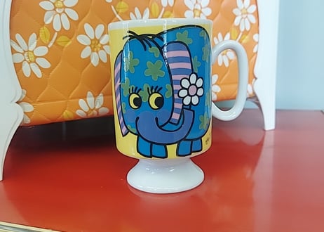 カラフルでポップなゾウ🌼*･スタンドマグカップー