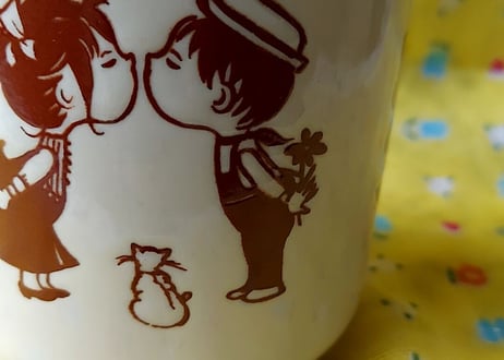 チョコレートのパッケージみたいなマグカップ