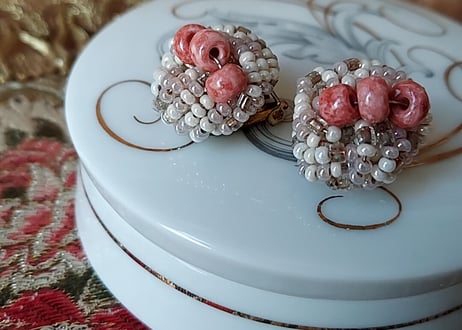1960´s✩.*˚ビーズクラスターVintageイヤリング