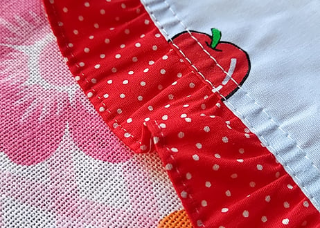 女児用🍎りんごのエプロン