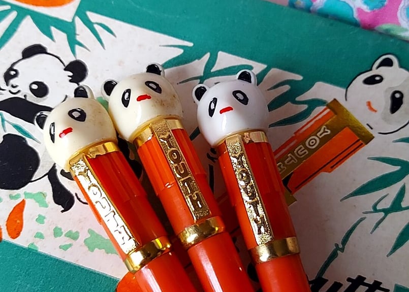 チャイナ製🇨🇳パンダの万年筆 オレンジ | あんちーくKIDAN STORE