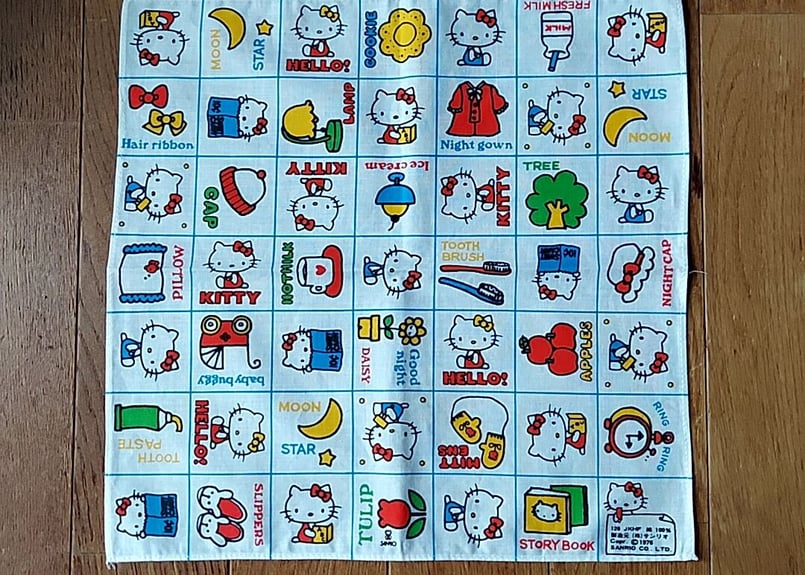 1976サンリオ・キティハンカチ カラフル | あんちーくKIDAN STORE