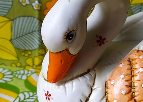 海外輸出用・お花柄のスワンの置物🦢