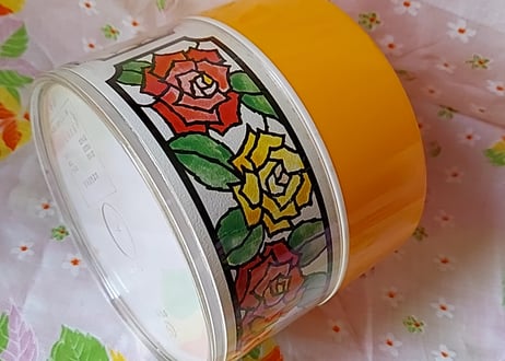 ステンドガラス風🌹薔薇のプラスティックケース