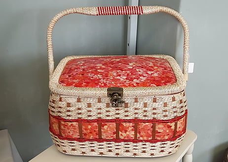油絵みたいなレザーのソーイングBOX