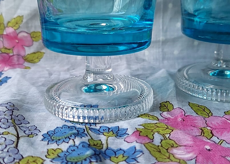 アデリア・ブルー脚付きグラス | あんちーくKIDAN STORE