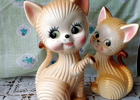クロワッサンみたいな手招き猫 大