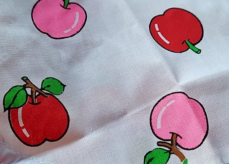 女児用🍎りんごのエプロン