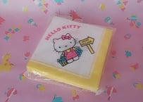 1976年SANRIO・キティーちゃんのペーパーナフキン 小