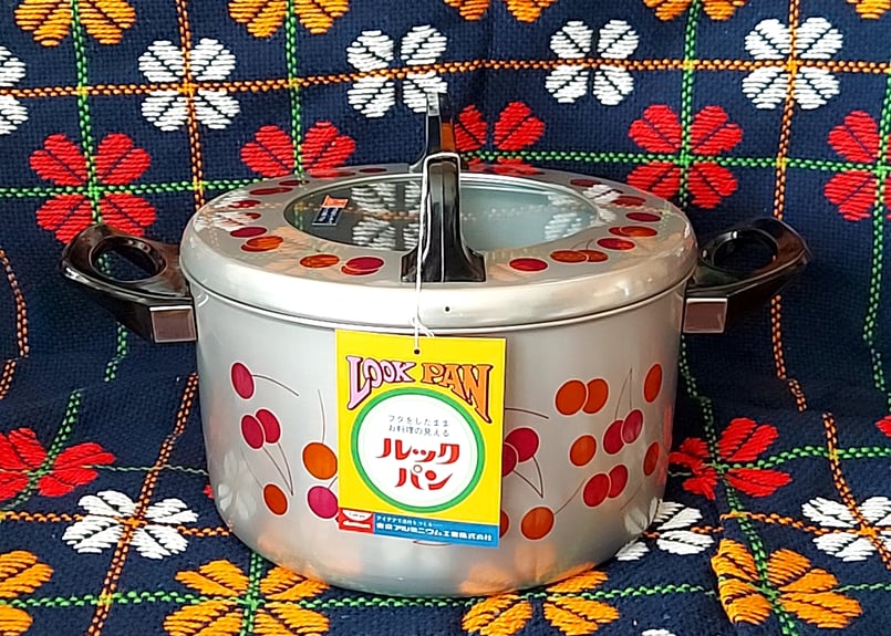 さくらんぼ柄🍒アルミの両手鍋 | あんちーくKIDAN STORE