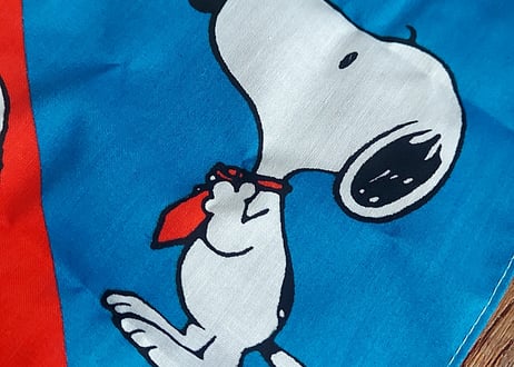 Hallmarkサンリオ製・SNOOPYのハンカチ