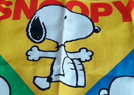 Hallmarkサンリオ製・SNOOPYのハンカチ