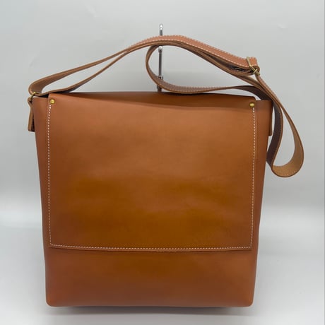 レザーフラップショルダーバッグL