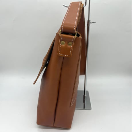 レザーフラップショルダーバッグL