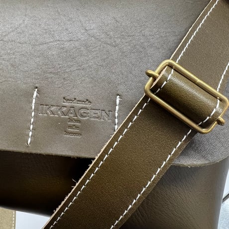 レザーフラップショルダーバッグL