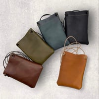 レザースマホショルダー（ハンドメイド／コンパクト／長財布◎／裏地有）