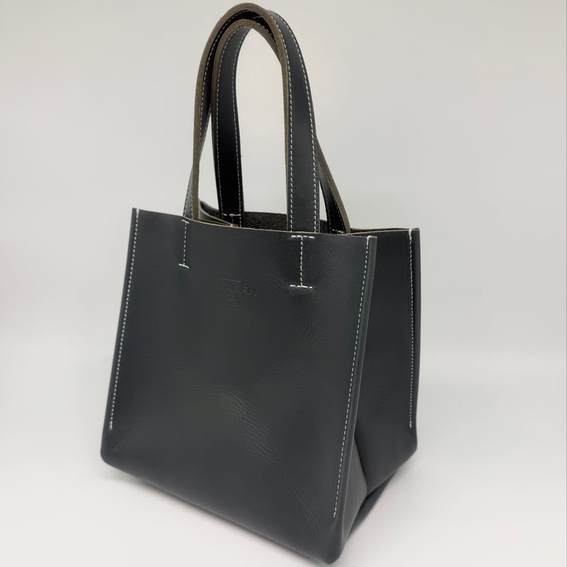 Étiam スクエアトートバッグ British Green ほぼ新品　美品 Étiam スクエアトートバッグ British Green ほぼ新品 美品 - メルカリ