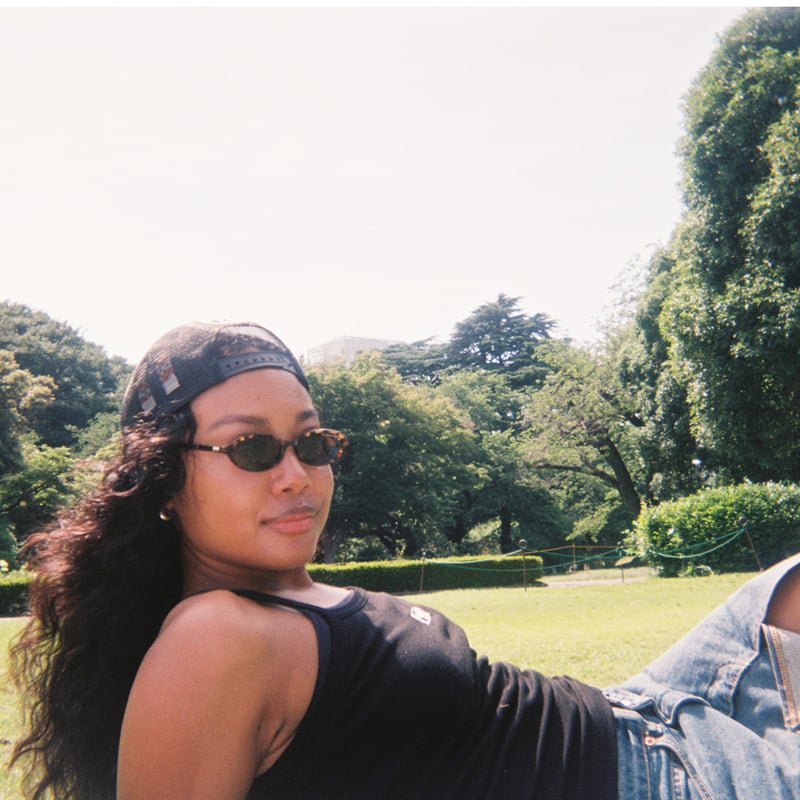 holiday - 8/19までお値下げ　Peate logo camisole holiday - 8/19までお値下げ Peate logo camisole の通販 by