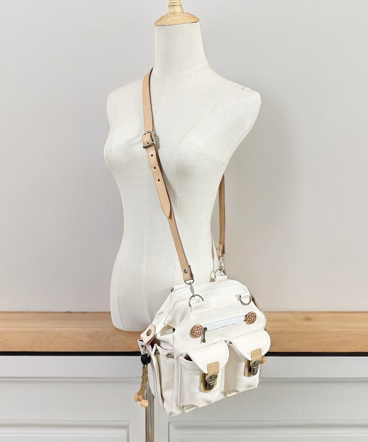 【関税込/国内発】δMOYNAT ショルダーバッグ ギフト包装可 口金入りミニショルダーバッグ(生成) | La_chouett's STORE