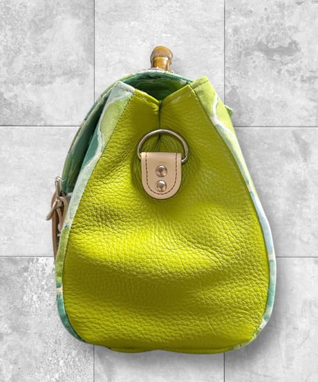 Carter messenger bag(ライトグリーン)モロッカン