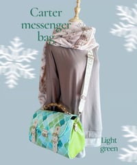 Carter messenger bag(ライトグリーン)モロッカン