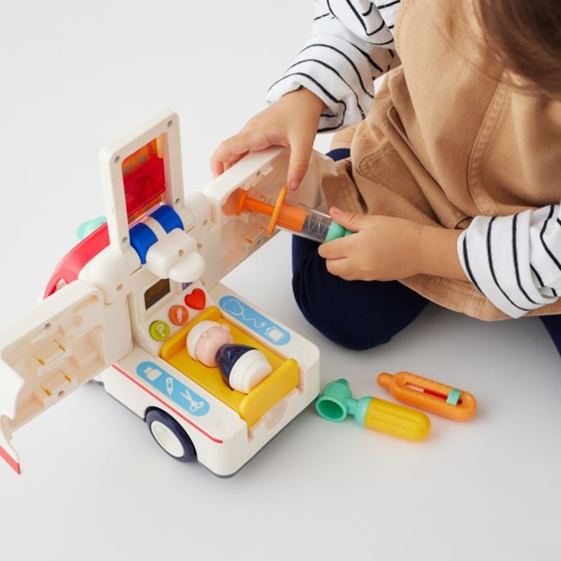 HolaToys】音がいっぱい！自分で走るきゅうきゅうしゃ | GLOBE MART