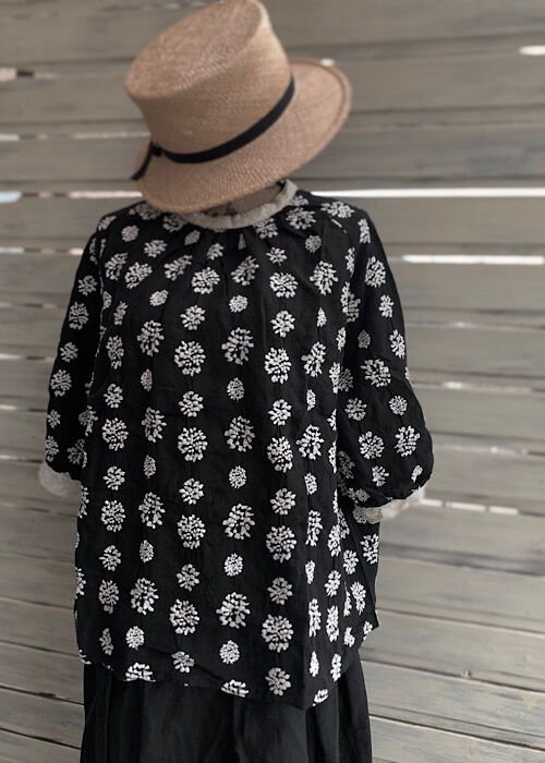 レースフラワー刺繍プルオーバー | Le petit chic