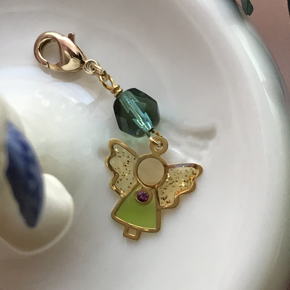 天使ちゃん ステンドグラス風 チャーム | HeartChord Jewel