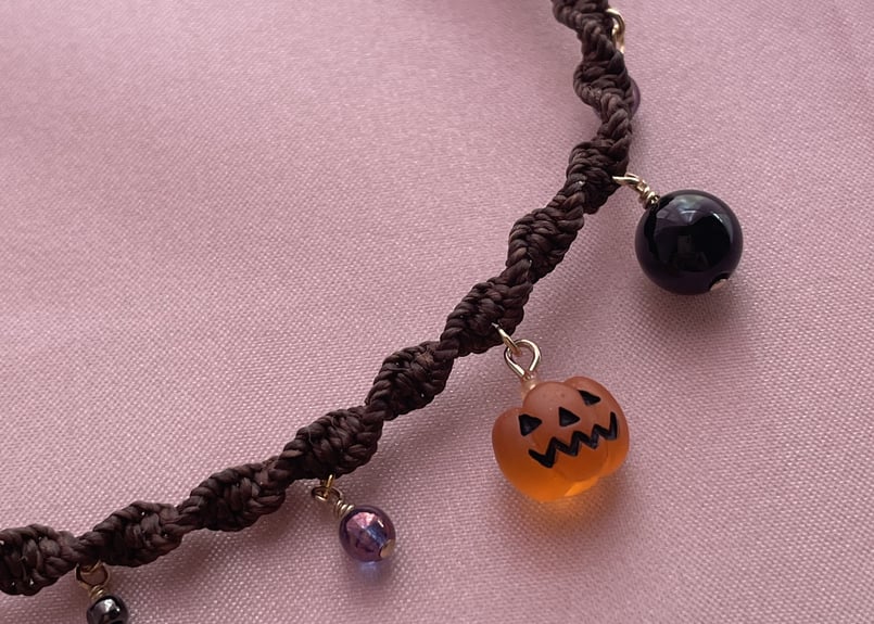 ☆ハロウィン魔除け特集 お化けかぼちゃのマクラメブレスレット（茶