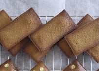 焦がしバターのフィナンシェ