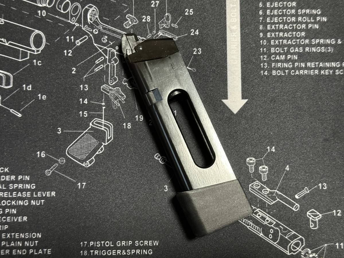 UMAREX GLOCK19対応 BATON BG17 CO2マガジン用グリップアダプタ