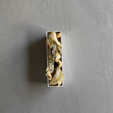 【秋中旬発売予定】パフェからできた洋梨とサングリアの柚子羊羹