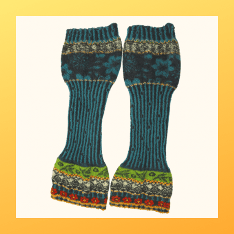 BUTAPANA　ブタパナ　 圧縮コート 軽くて暖かい‼️ Butapana 圧縮ウールのニットが入荷。 とりあえず店