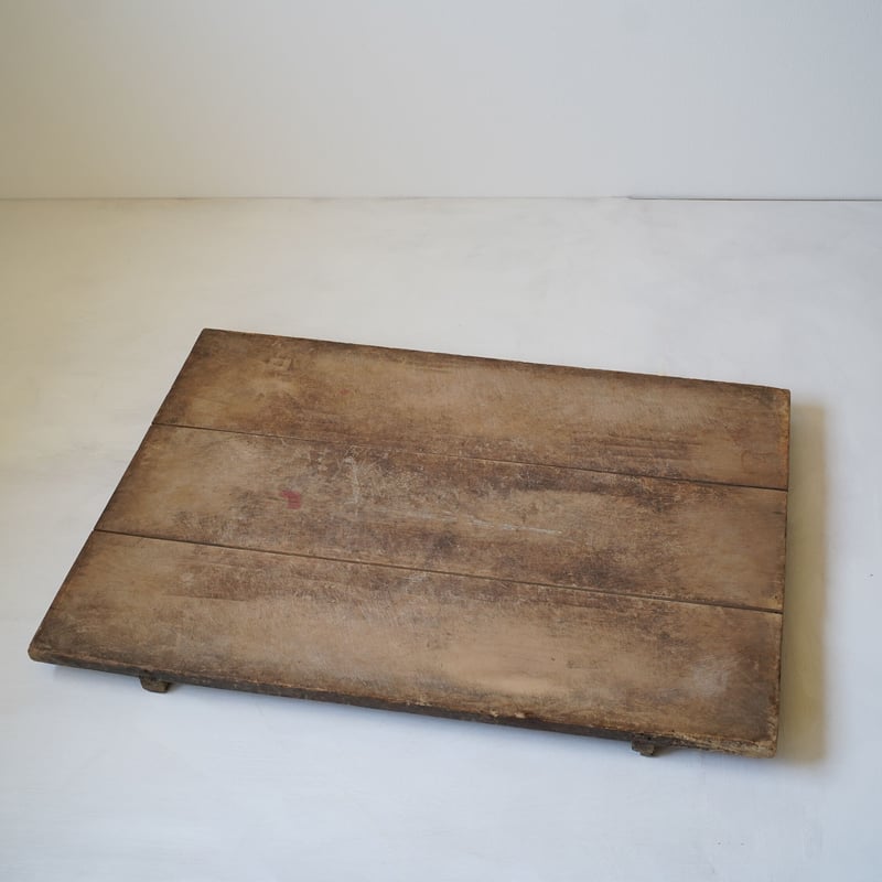 佳き木肌 古い 餅板 日本の古道具 111×53cm アンティーク 19世紀 古格ある佇まいが美しい餅板 / 日本 明治期 | tsuchika