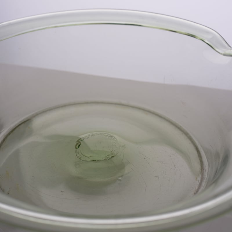 1800年代 スウェーデン 手吹きの色ガラス片口鉢 / Hand Blown Glass Bo