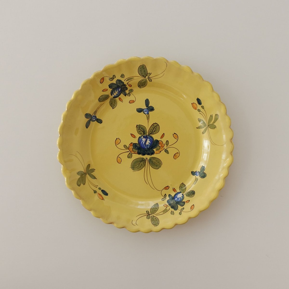 19-20世紀 南フランス 黄釉色絵輪花皿 19cm / France 19-20th C.