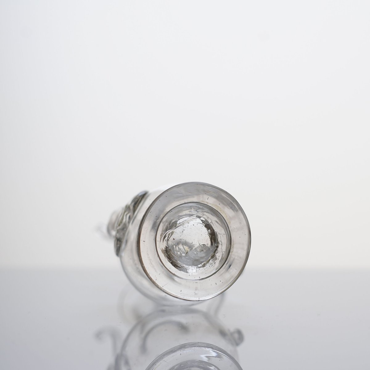 18世紀 フランス 手吹きガラスのピッチャー / Hand Blown Glass