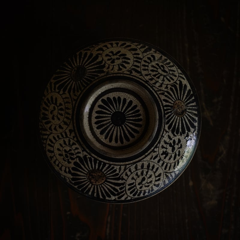 瀬戸鉄絵菊唐草文鉢 / 江戸後期 | tsuchika