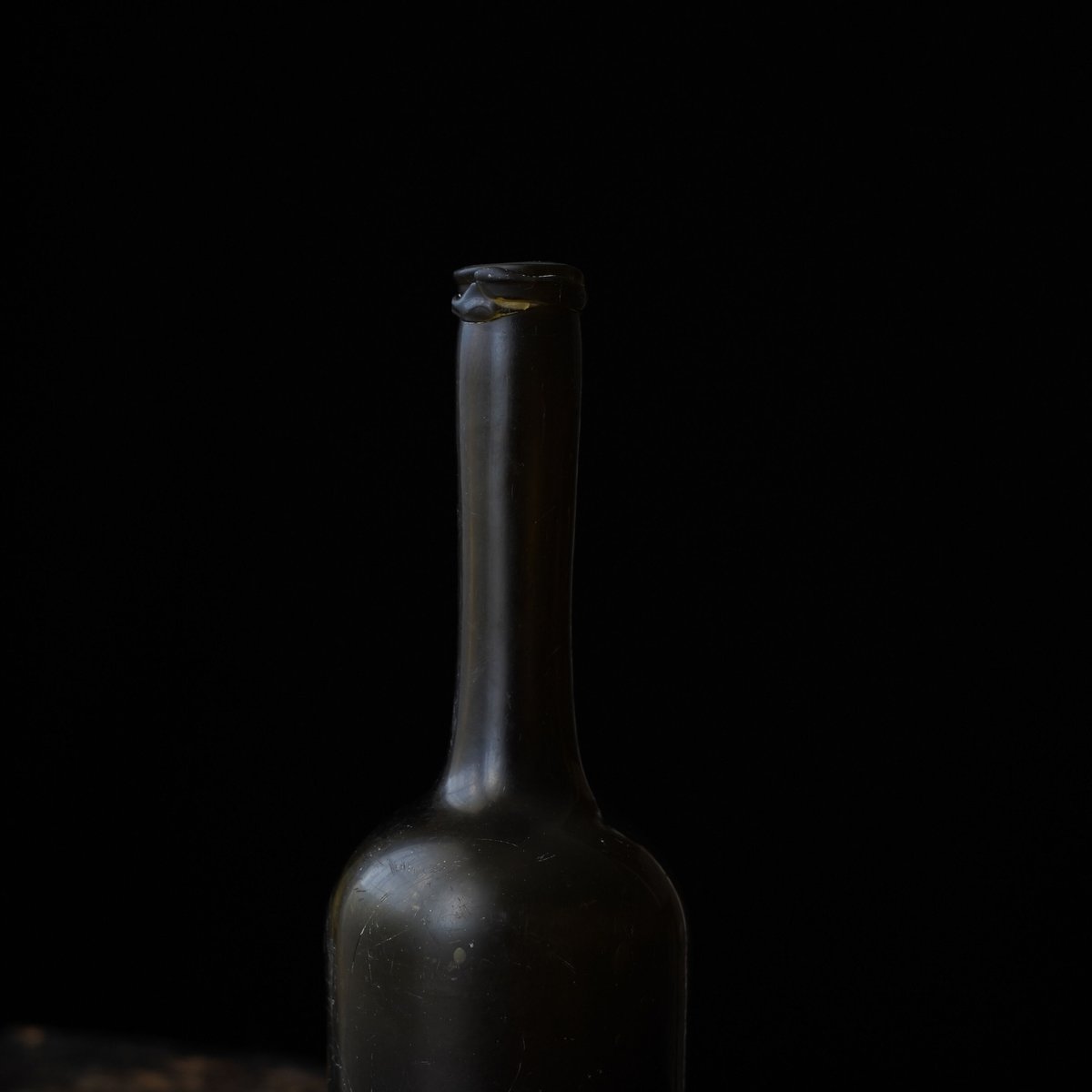 オランダの瓶　① 18世紀 オランダ ロングネックボトル / Long Neck Bottle / the Ne